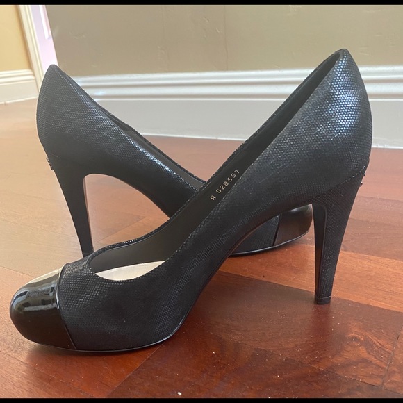 Chanel shoes size 9 - Picture 2 of 9